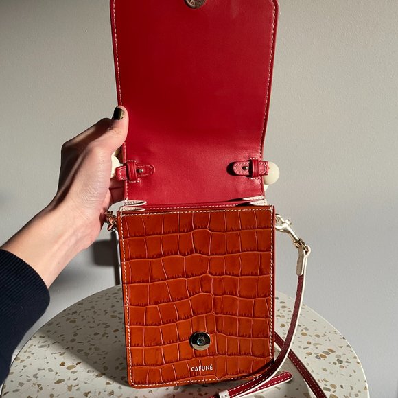 Cafune Bellows Crossbody Bag - Picture 6 of 10